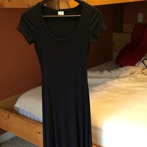 Wilfred Black Midi Dress with slit, size US S
